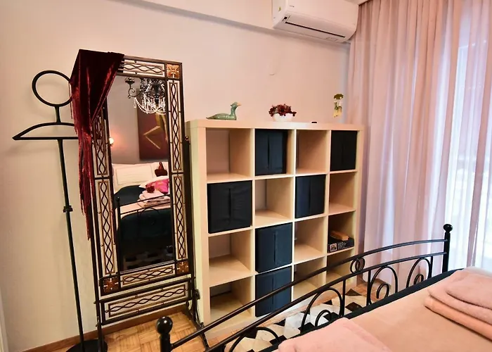 Queens Bed&Rest Luxury Apartment